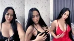 Cewek Cantik Indo Host Cantik Susu Montok